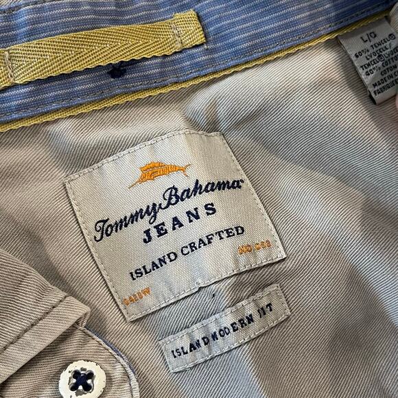 Tommy Bahama Island Modern Fit - Gray/Blue Short Sleeve Shirts - Lot of 2 - Picture 5 of 16